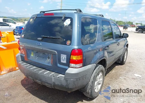 2005 Ford Escape Xlt из США, поврежденный, VIN 1FMCU93115KA39021